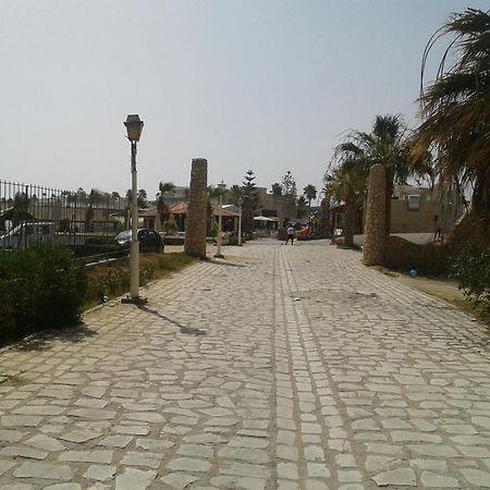 Duplex Pied Dans L'Eau Avec Magnifique Vue Sur Mer Monastir Esterno foto