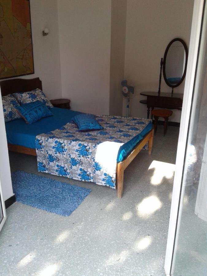 Duplex Pied Dans L'Eau Avec Magnifique Vue Sur Mer Monastir Esterno foto