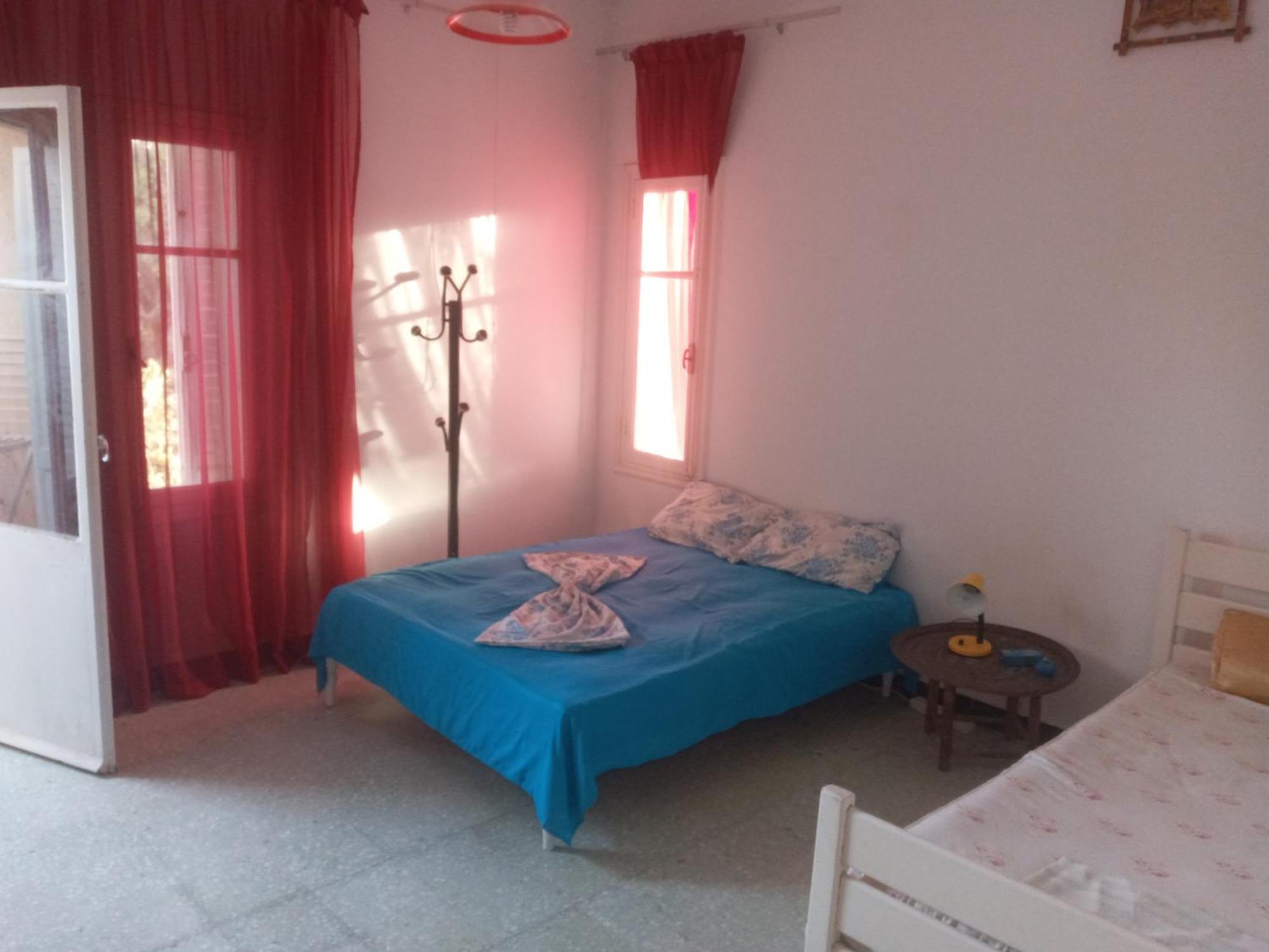 Duplex Pied Dans L'Eau Avec Magnifique Vue Sur Mer Monastir Camera foto